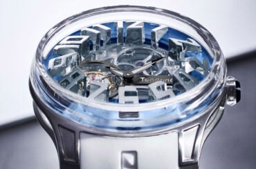 【美品】BMW MINI ミニ スピードメーターウォッチ シルバー 腕時計 BMW「MINI」の自動巻き時計に第3弾！ スケルトン仕様とメタルブレスの