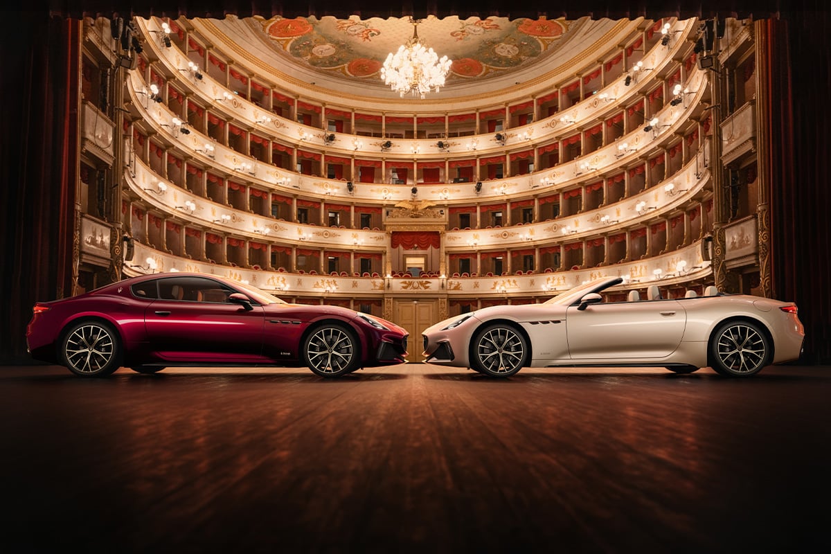 マセラティ、故郷モデナへ── 光と音が導く「グラントゥーリズモ」と「グランカブリオ」が告げる新しい鼓動【PR】