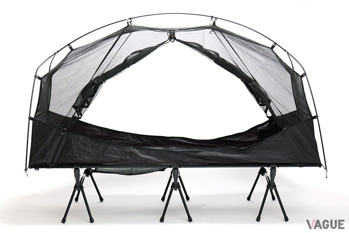 天井の高さは95cmで座れるサイズ感