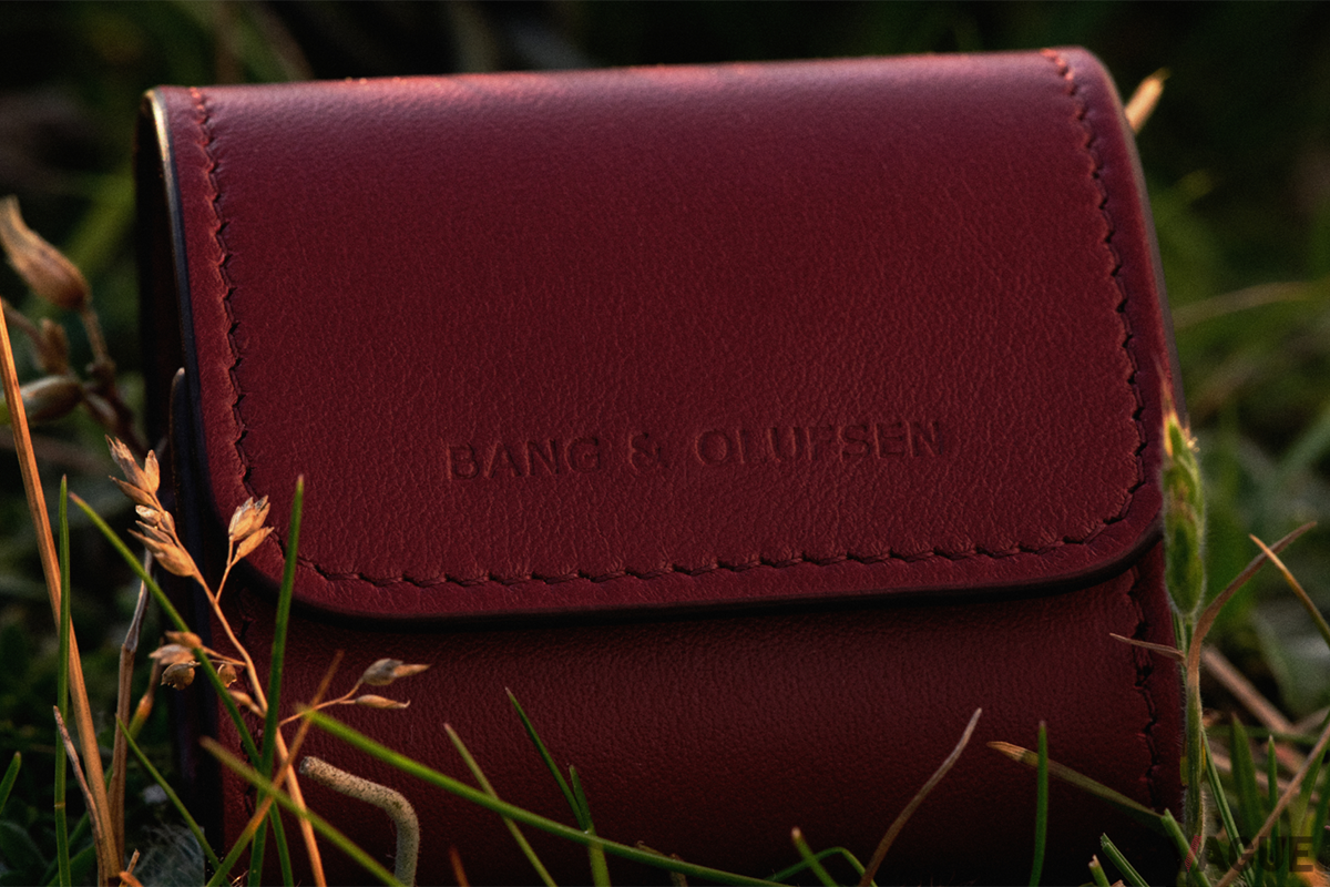 特注レザーポーチ：4万6000円