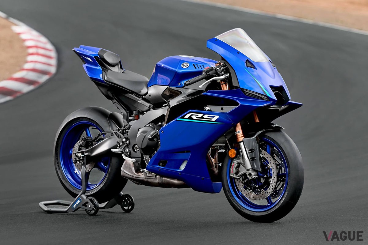 ヤマハ「YZF-R9」