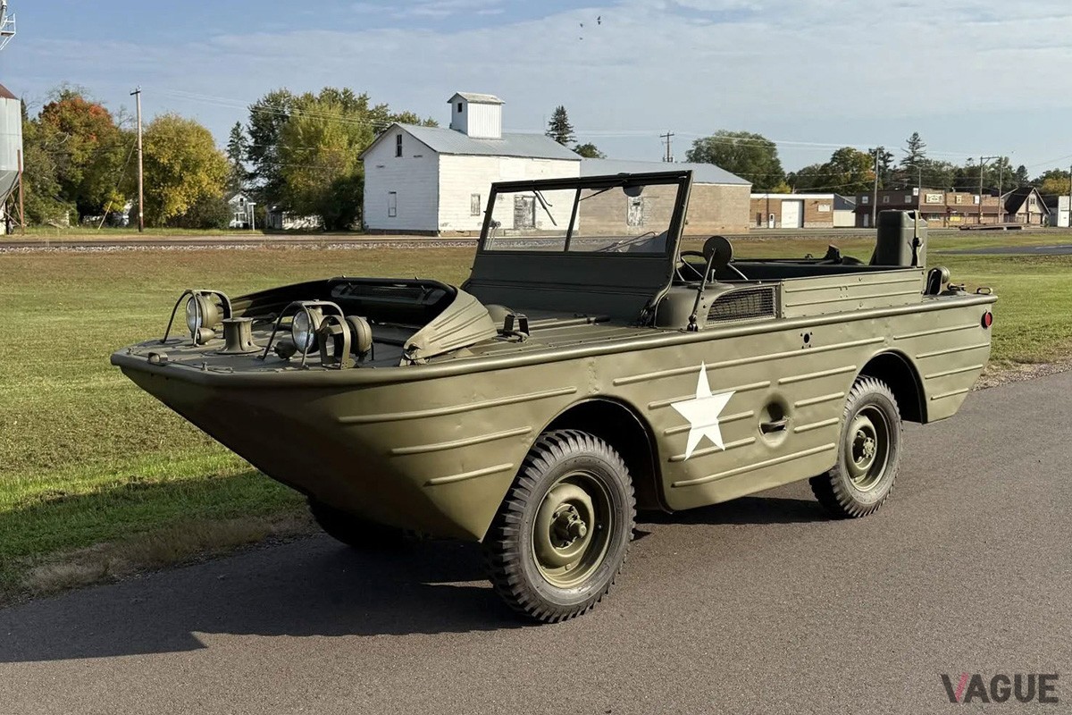 オークションに出品された1943年式のフォード「GPA」（C）Bring a Trailer