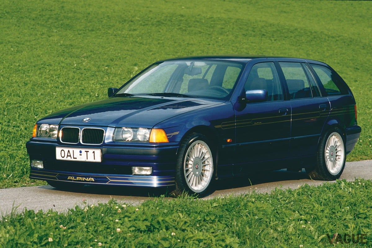 1996年には、BMWのE36型「328i」をベースするアルピナ「B3 3.2」が登場。他の世代と同様、「ツーリング」（写真）や「カブリオレ」も用意された