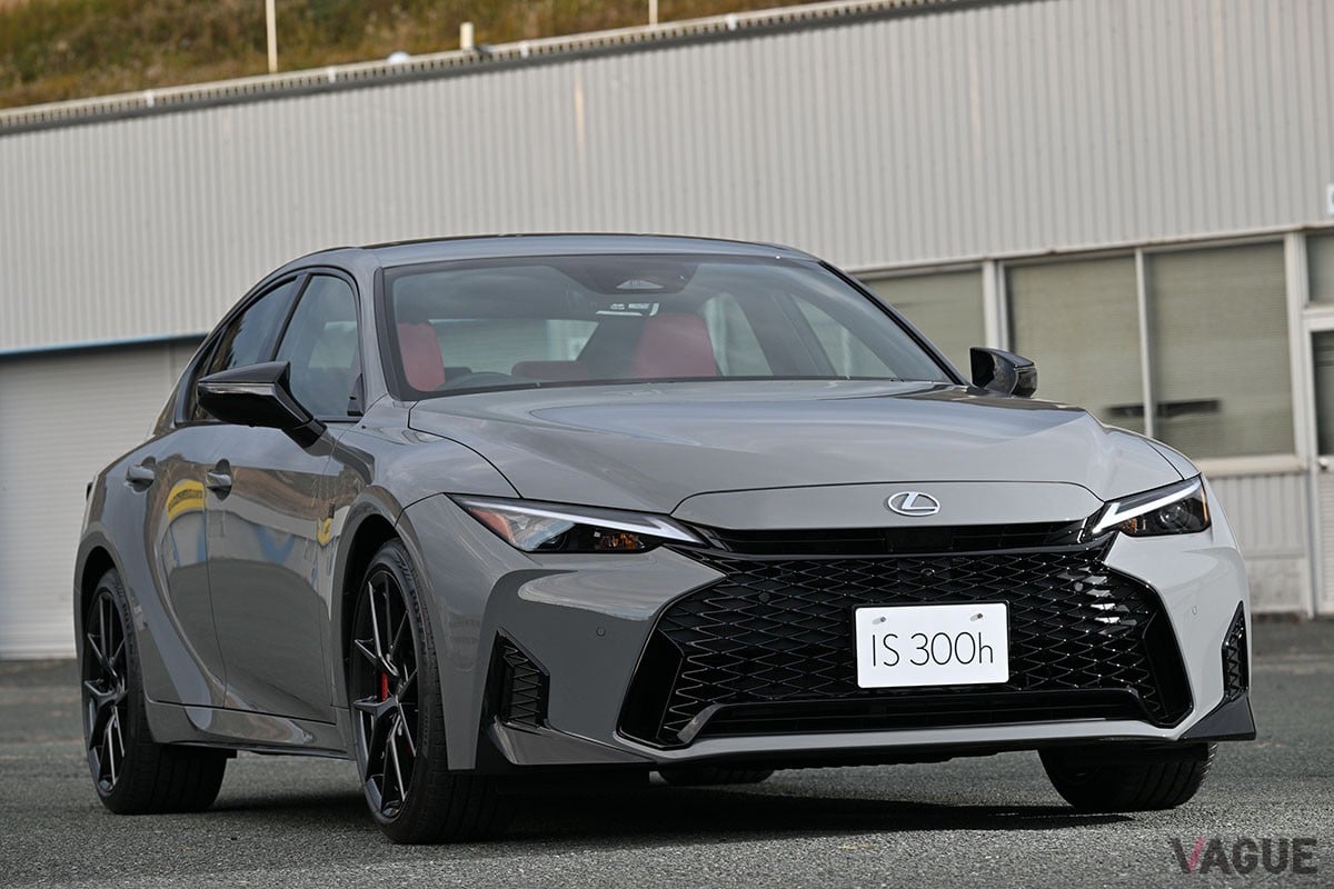 レクサス新型「IS300h」