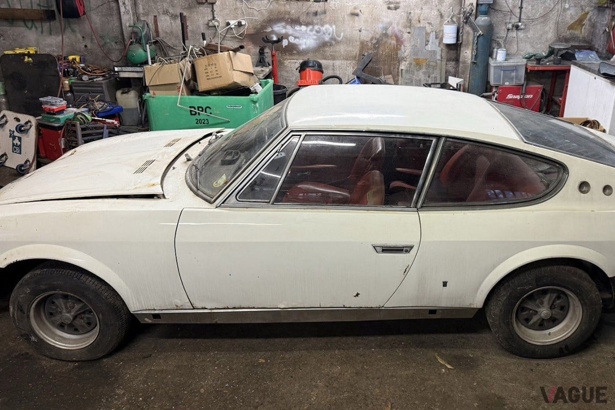Ebay UKに出品された1969年式のフィアット「125サマンサ」。レストア前提の車両だ（C）ebay