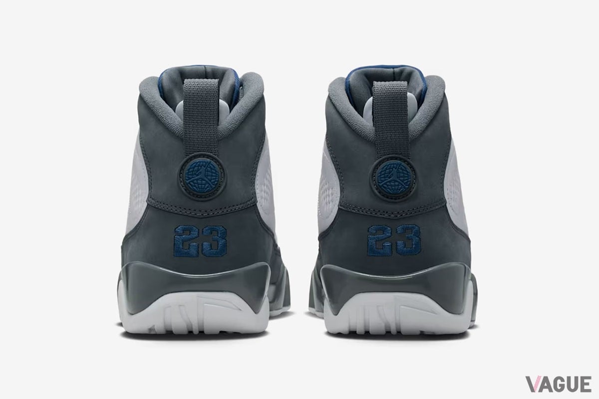 「エア ジョーダン 9」の人気カラー“フリントグレー＆フレンチブルー”が待望の復活