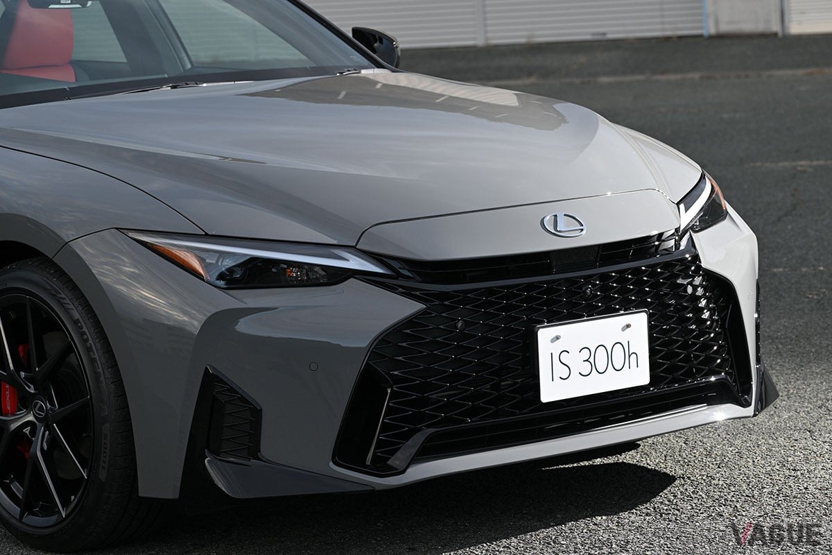 レクサス新型「IS300h」