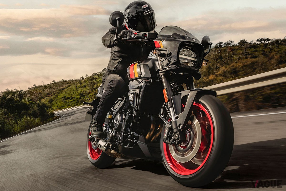スズキ新型「GSX-8TT」