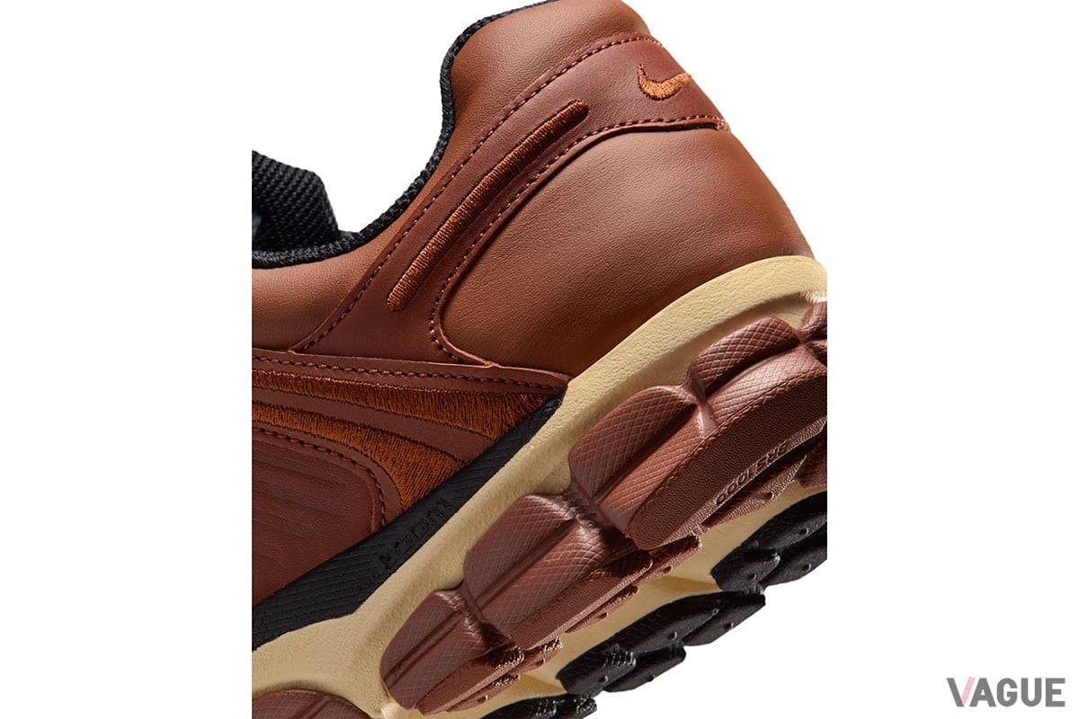 ナイキ「ズーム ボメロ 5」に新色“ポニー”が登場