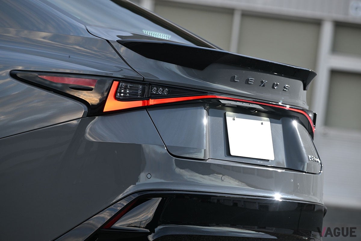 レクサス新型「IS300h」