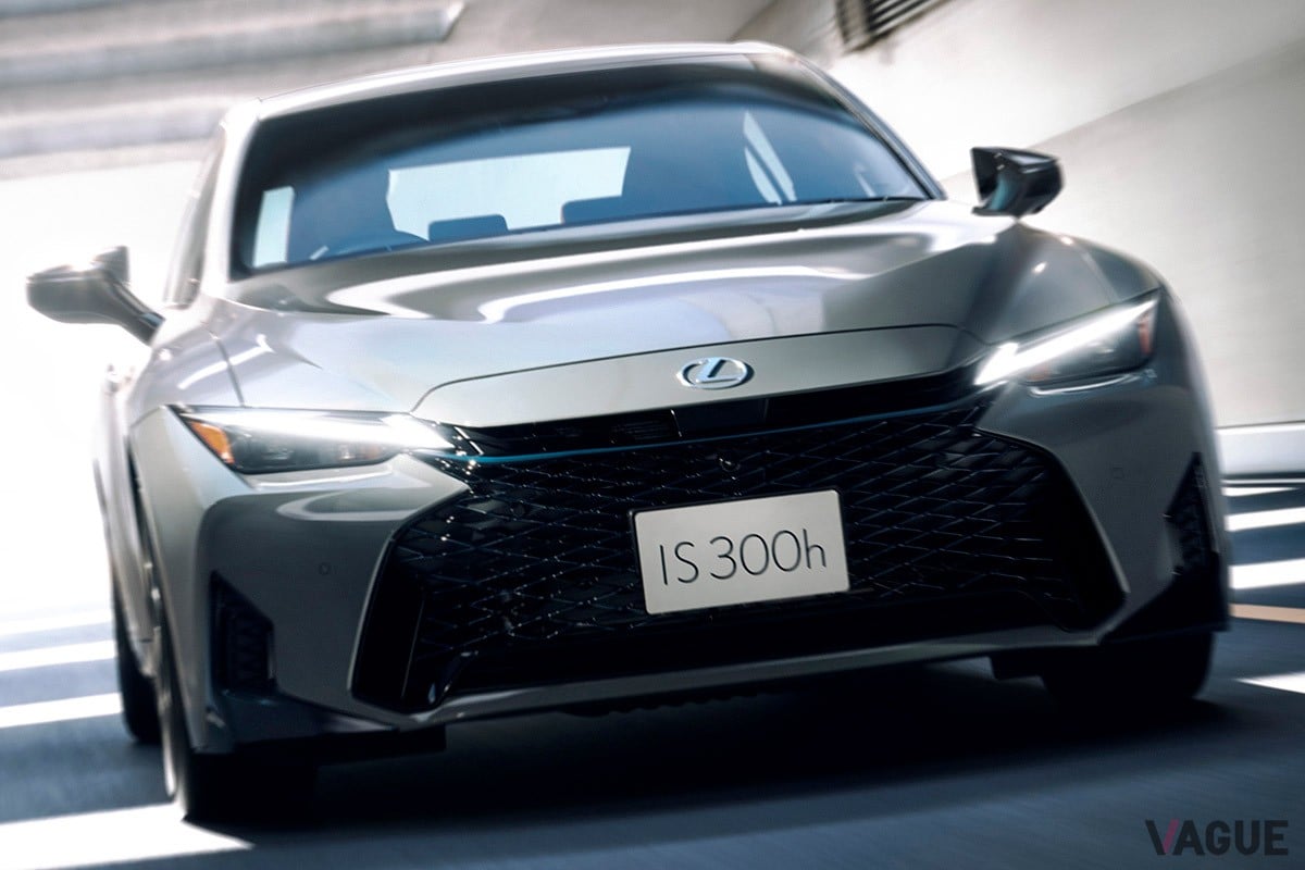 レクサス新型「IS300h」
