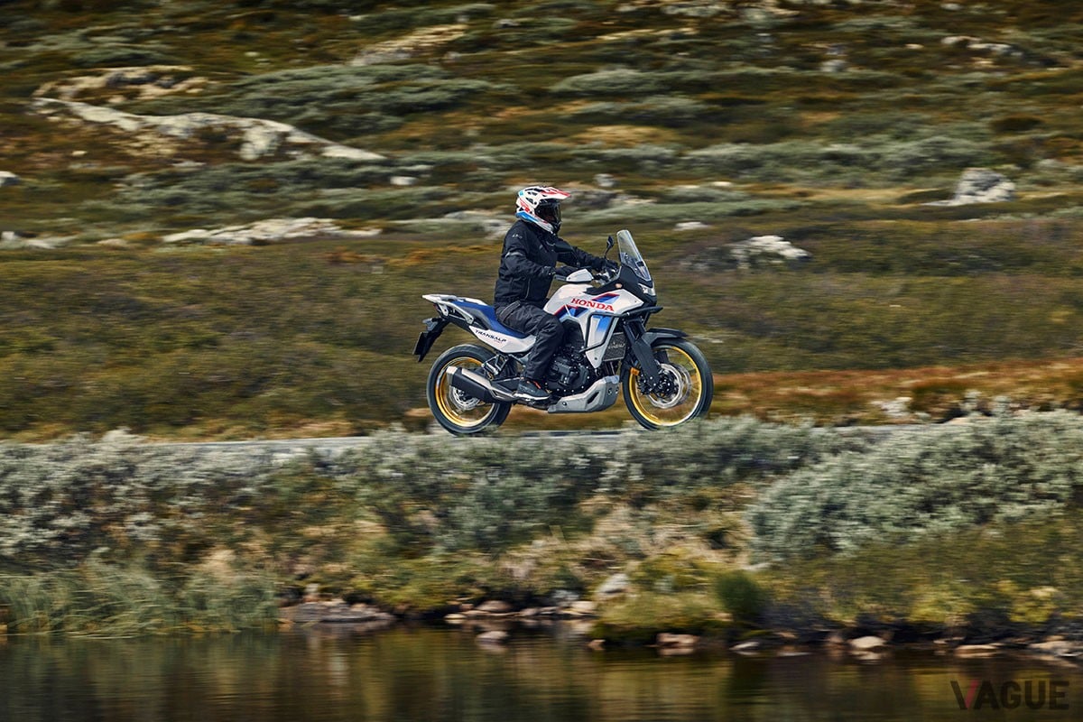 新たに“Eクラッチ”が設定されたホンダ「XL750 トランザルプ」