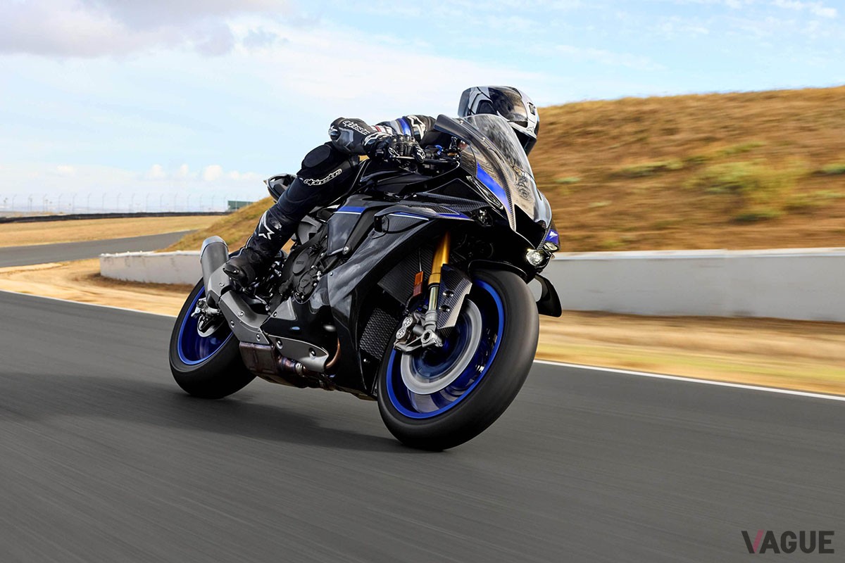 ヤマハ新型「YZF-R1」シリーズ