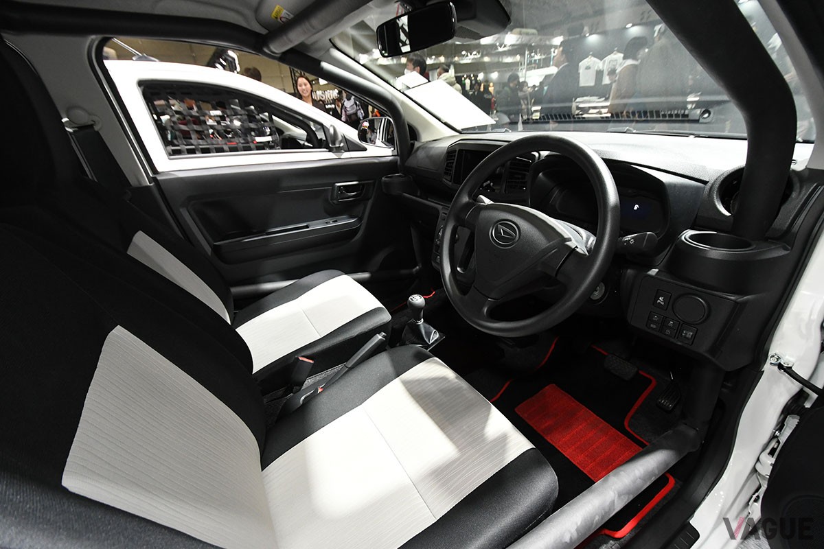 ダイハツ「ミラ イース tuned by D-SPORT Racing」
