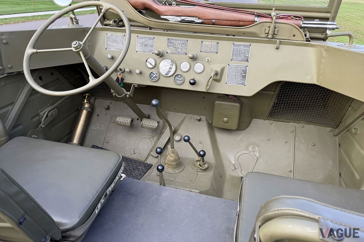 オークションに出品された1943年式のフォード「GPA」（C）Bring a Trailer