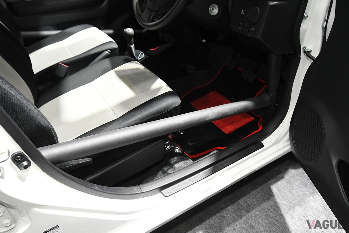 ダイハツ「ミラ イース tuned by D-SPORT Racing」