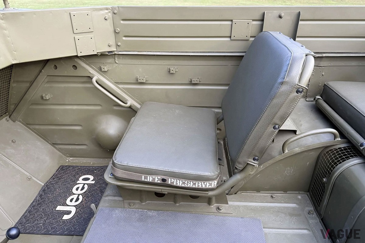 オークションに出品された1943年式のフォード「GPA」（C）Bring a Trailer