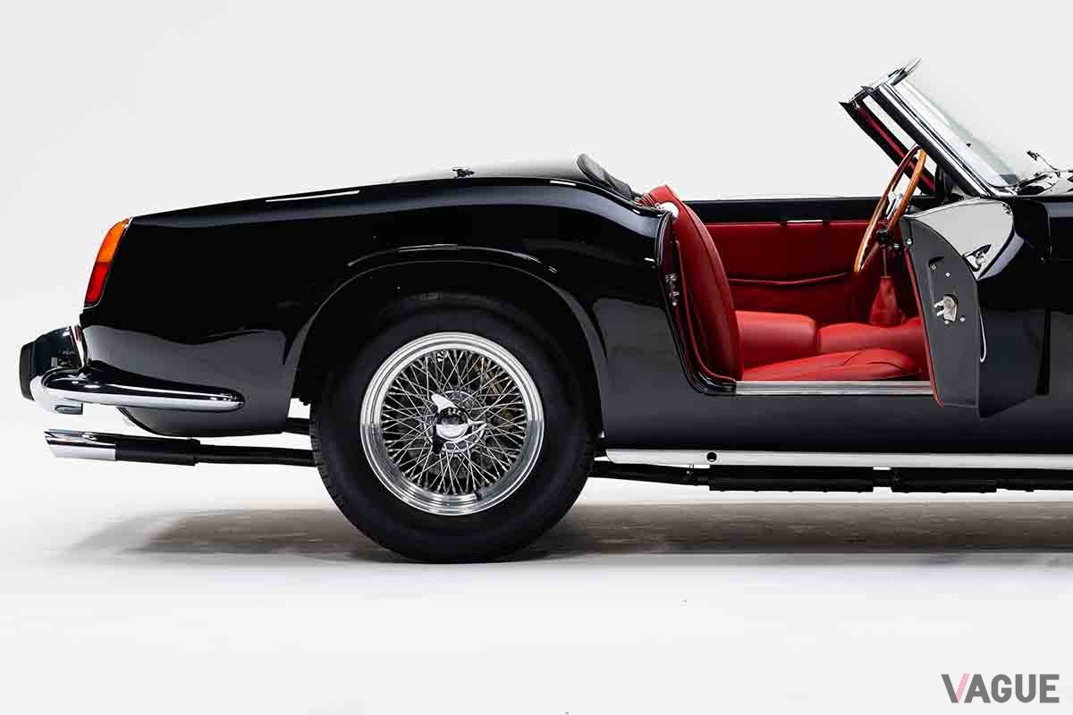 オークションに出品予定の1960年式フェラーリ「250GT SWB カリフォルニア スパイダー」Alberto Vassallo(c)2025 Courtesy of RM Sotheby's