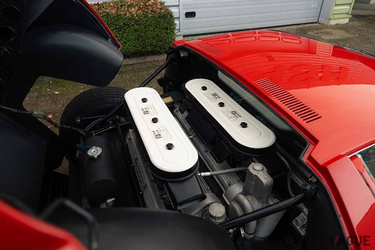 オークションに出品され高値落札された1971年式ランボルギーニ「ミウラSV」Armand Maertens(c)2025 Courtesy of RM Sotheby's