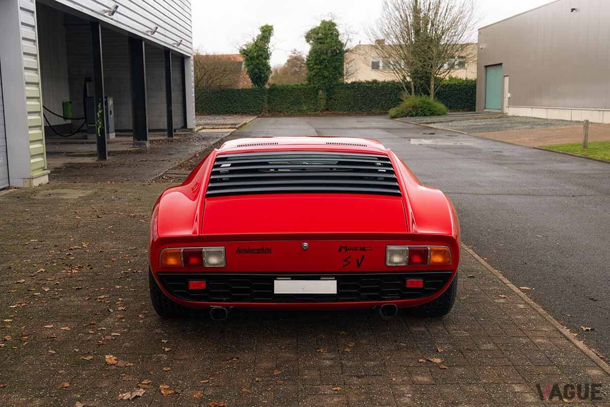 オークションに出品され高値落札された1971年式ランボルギーニ「ミウラSV」Armand Maertens(c)2025 Courtesy of RM Sotheby's