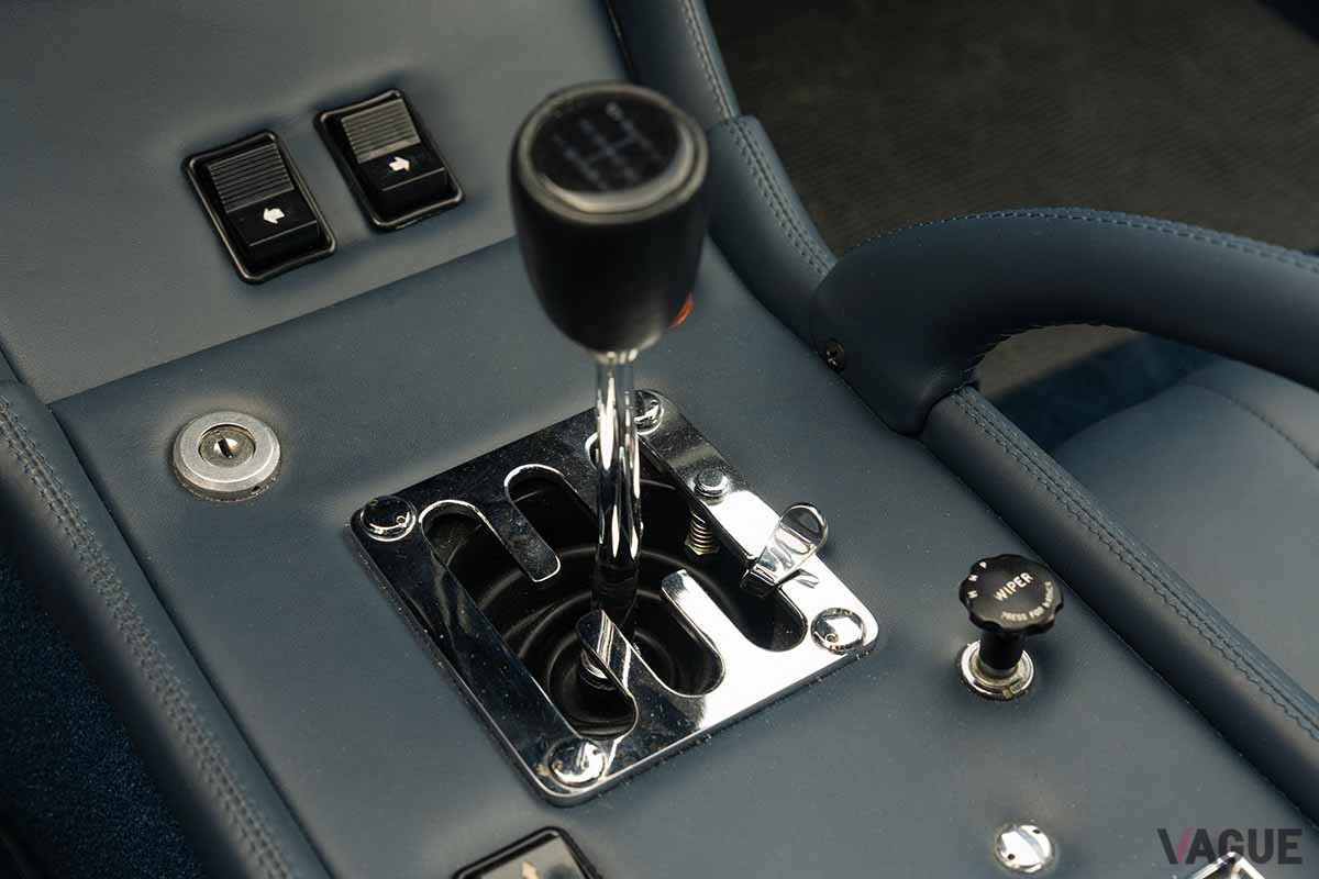 オークションに出品され高値落札された1971年式ランボルギーニ「ミウラSV」Armand Maertens(c)2025 Courtesy of RM Sotheby's