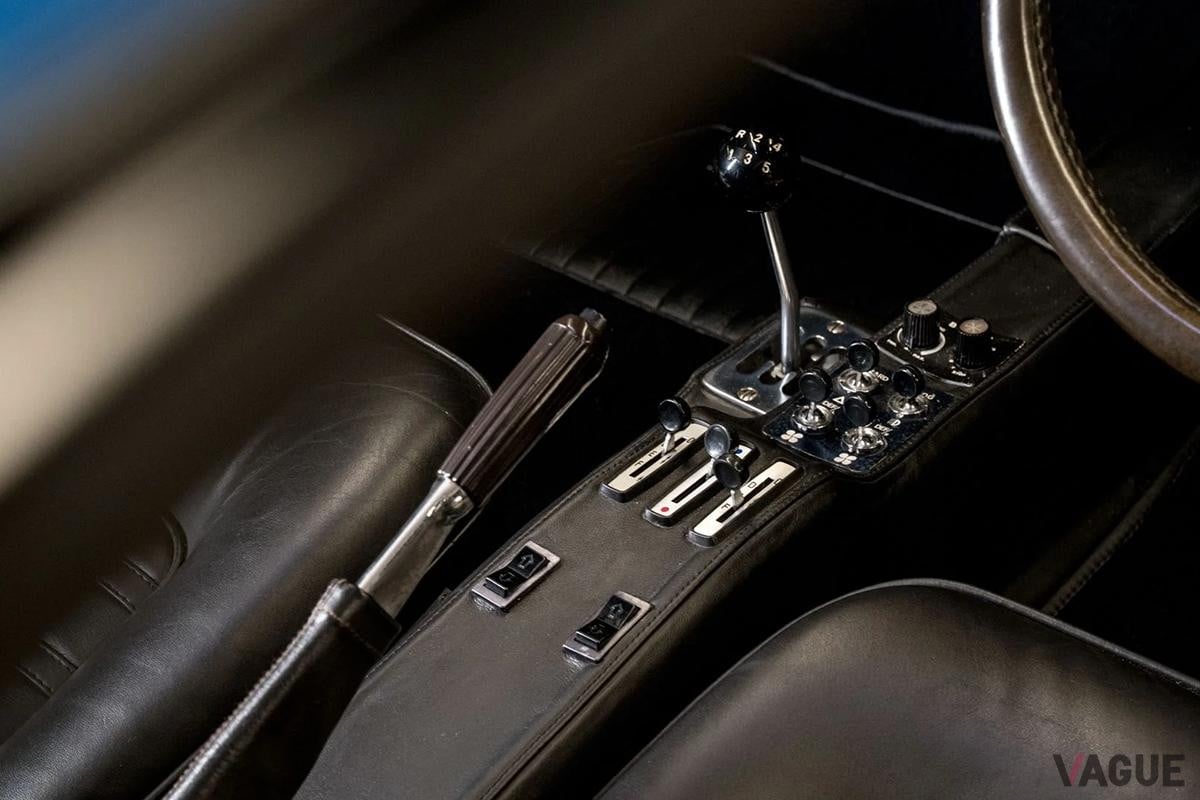 オークションに出品予定の1974年式フェラーリ「365GT4BB」(c)BROAD ARROW Auctions