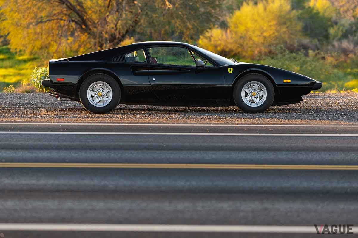 オークションに出品される予定の1977年式フェラーリ「308GTB」Patricｋ Ernzen(c)2025 Courtesy of RM Sotheby's