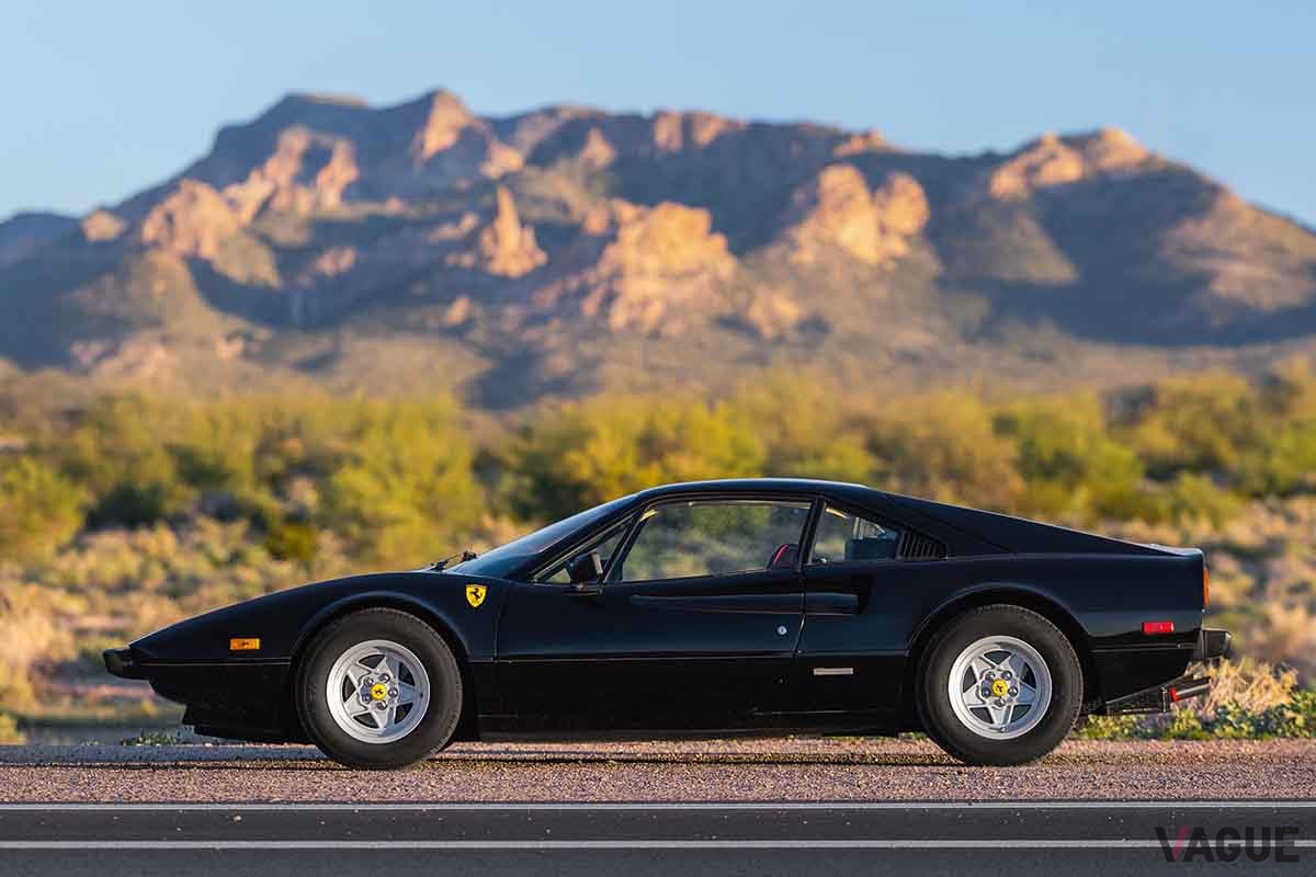 オークションに出品される予定の1977年式フェラーリ「308GTB」Patricｋ Ernzen(c)2025 Courtesy of RM Sotheby's