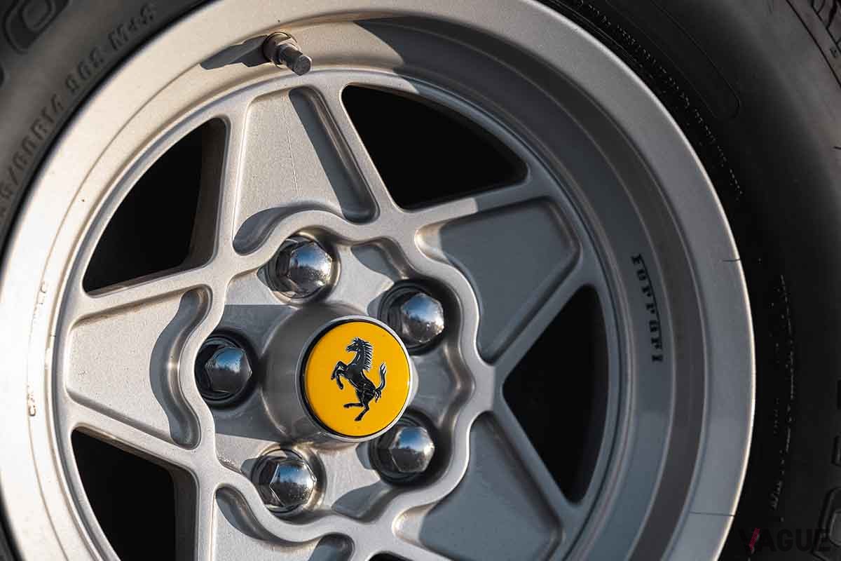 オークションに出品される予定の1977年式フェラーリ「308GTB」Patricｋ Ernzen(c)2025 Courtesy of RM Sotheby's