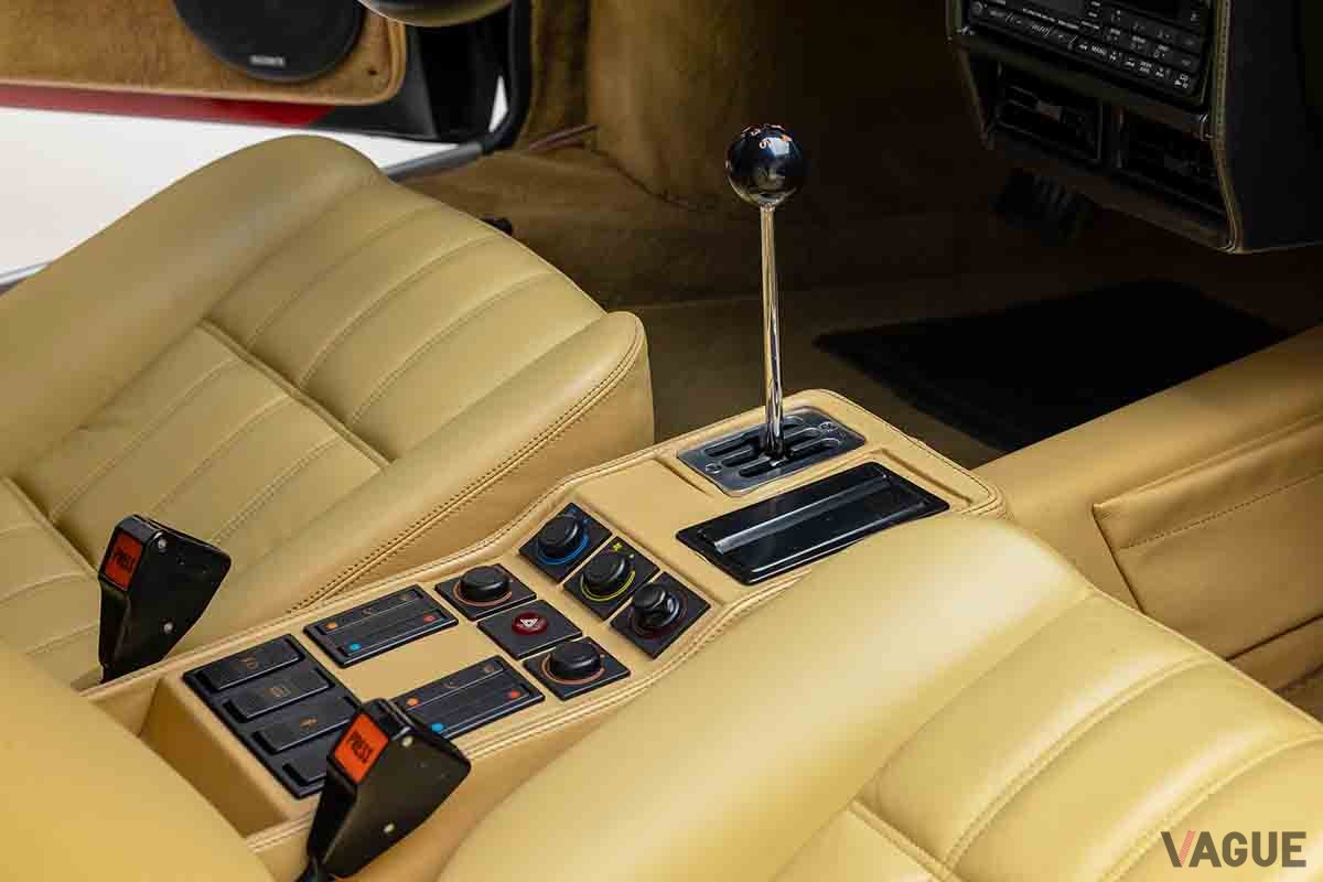 オークションに出品予定の1988年式フェラーリ「328GTB」Ted7.com(c)2025 Courtesy of RM Sotheby's