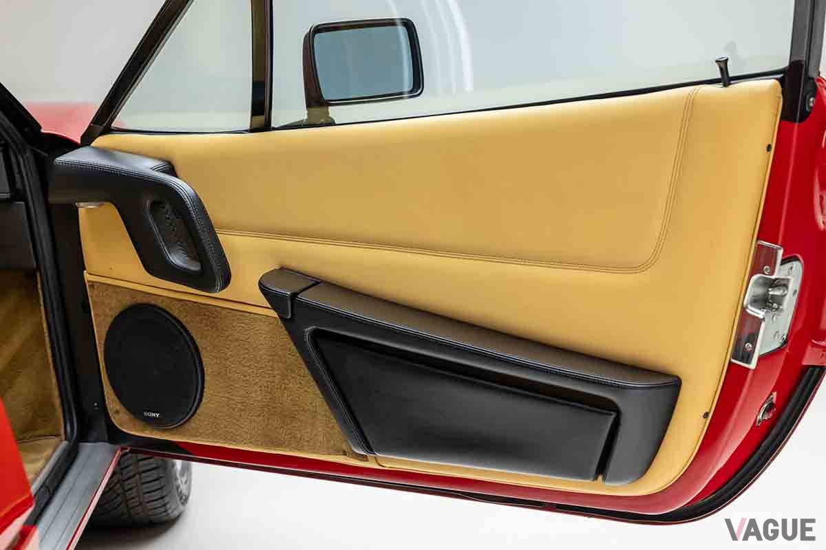 オークションに出品予定の1988年式フェラーリ「328GTB」Ted7.com(c)2025 Courtesy of RM Sotheby's