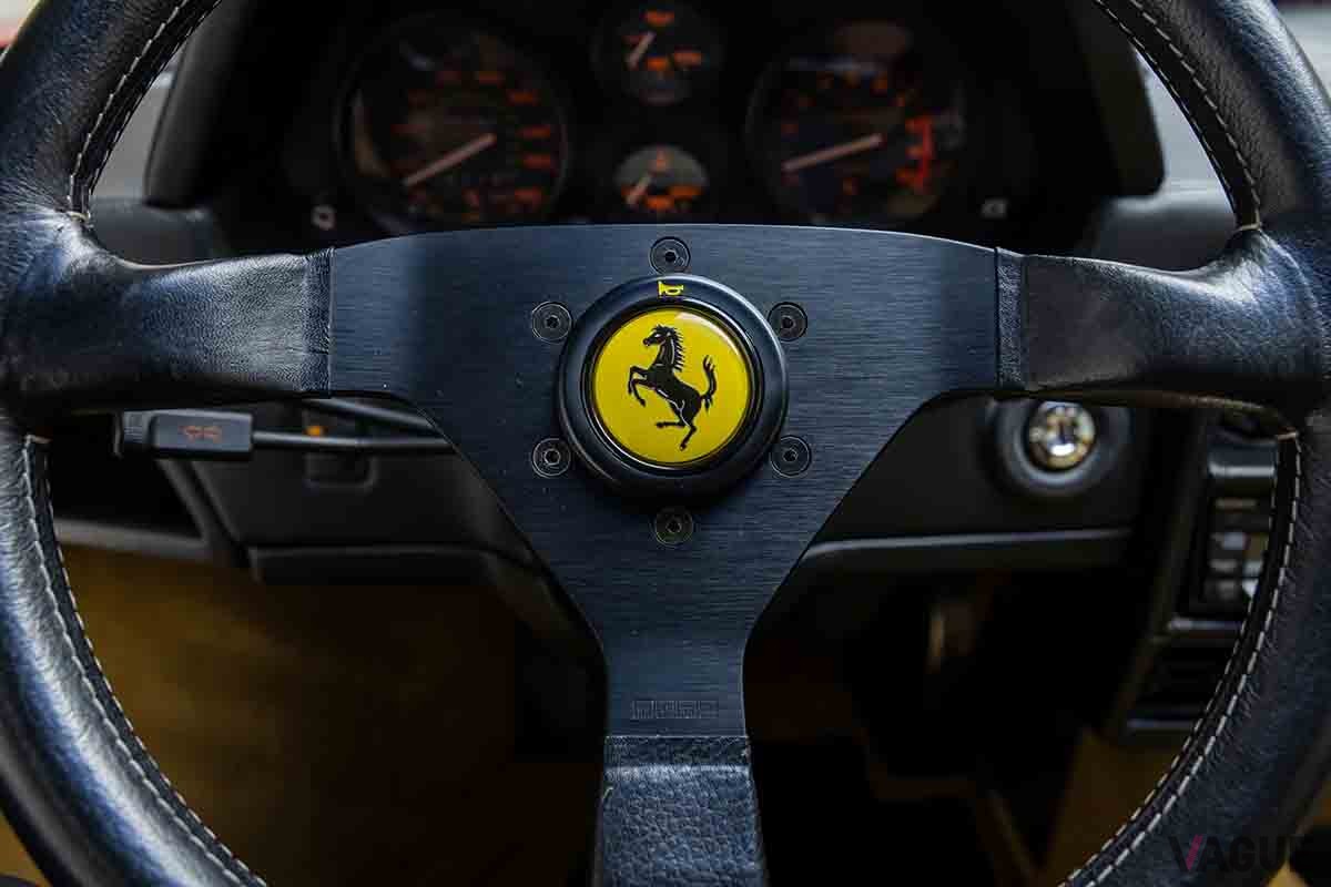 オークションに出品予定の1988年式フェラーリ「328GTB」Ted7.com(c)2025 Courtesy of RM Sotheby's
