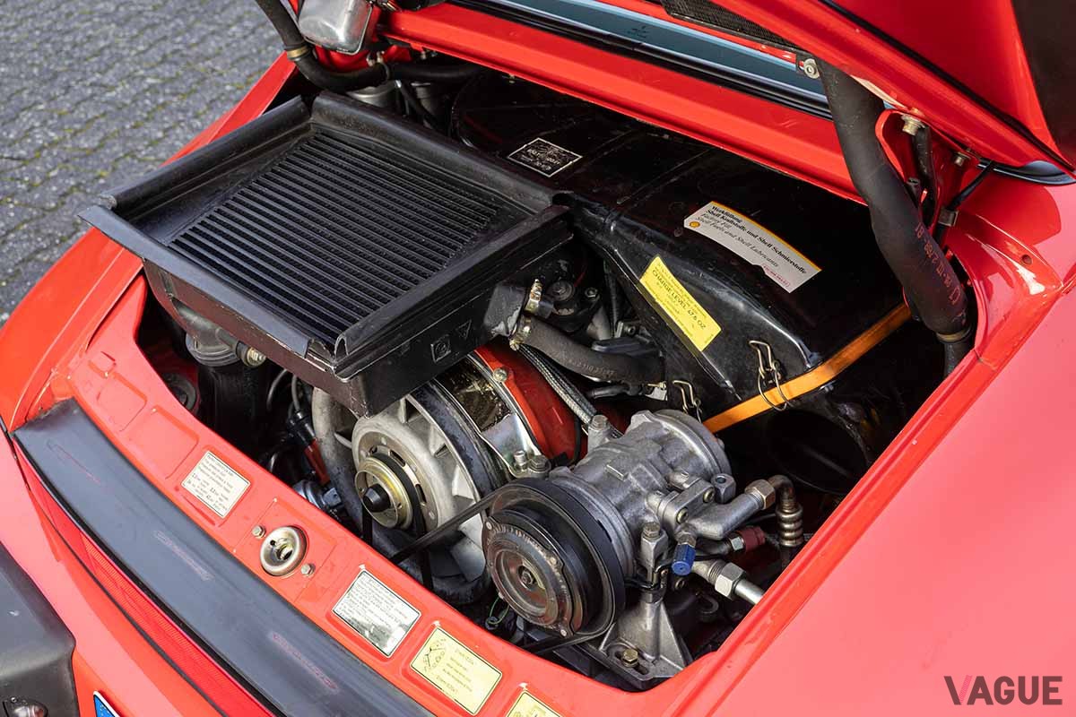 オークションに出品予定の1988年式ポルシェ911“フラットノーズ”クーペSimon Clay(c)2025 Courtesy of RM Sotheby's