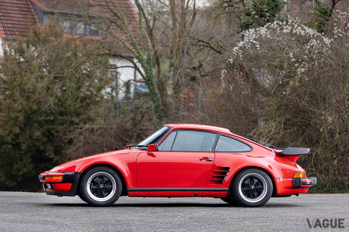 オークションに出品予定の1988年式ポルシェ911“フラットノーズ”クーペSimon Clay(c)2025 Courtesy of RM Sotheby's