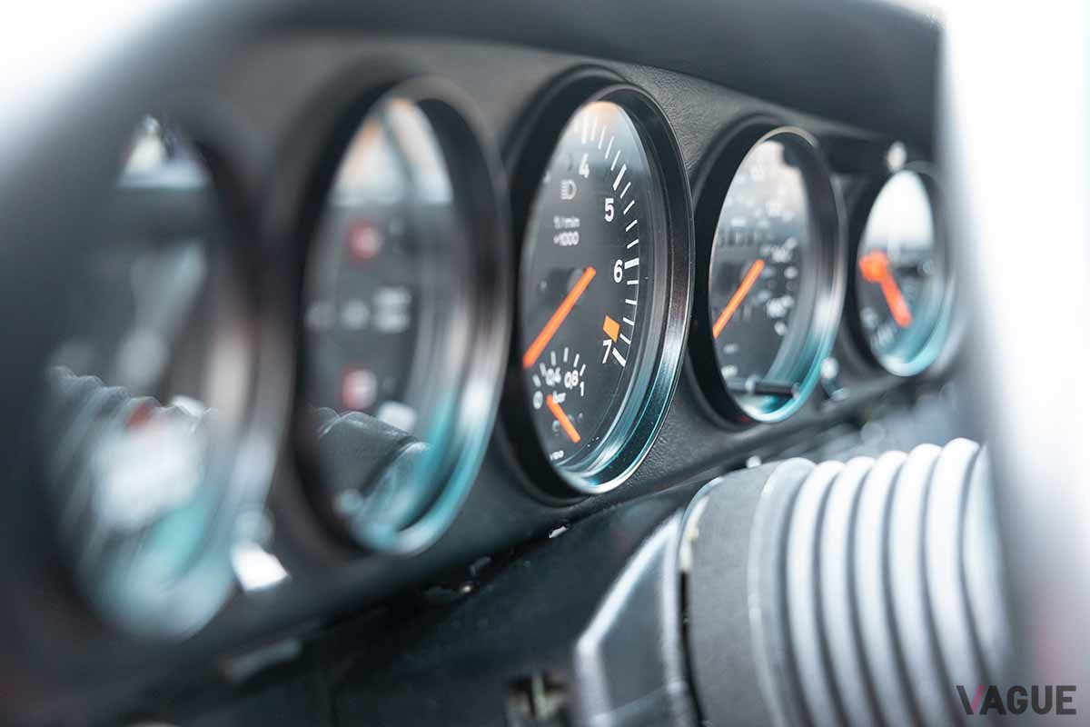 オークションに出品予定の1988年式ポルシェ911“フラットノーズ”クーペSimon Clay(c)2025 Courtesy of RM Sotheby's