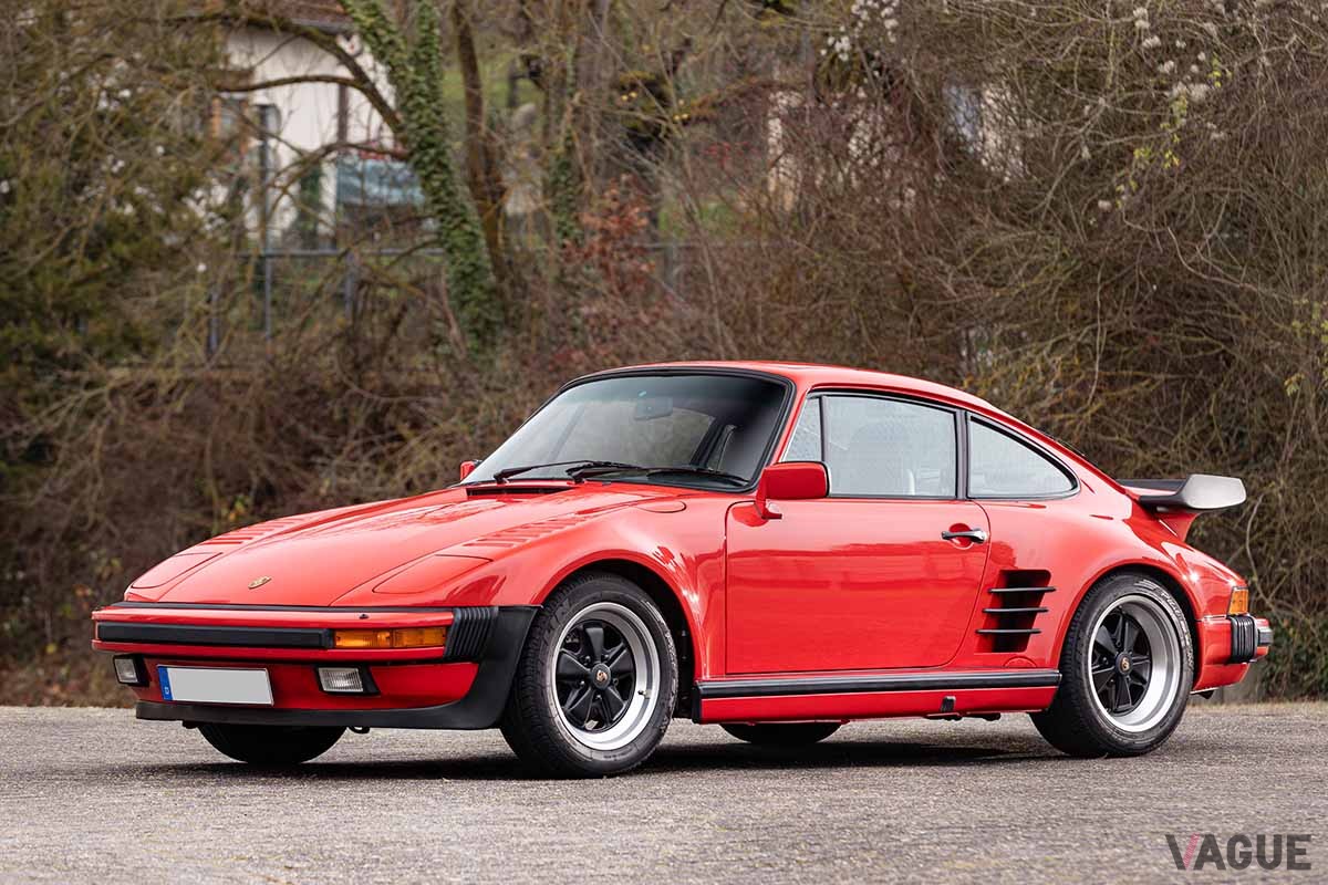オークションに出品予定の1988年式ポルシェ911“フラットノーズ”クーペSimon Clay(c)2025 Courtesy of RM Sotheby's