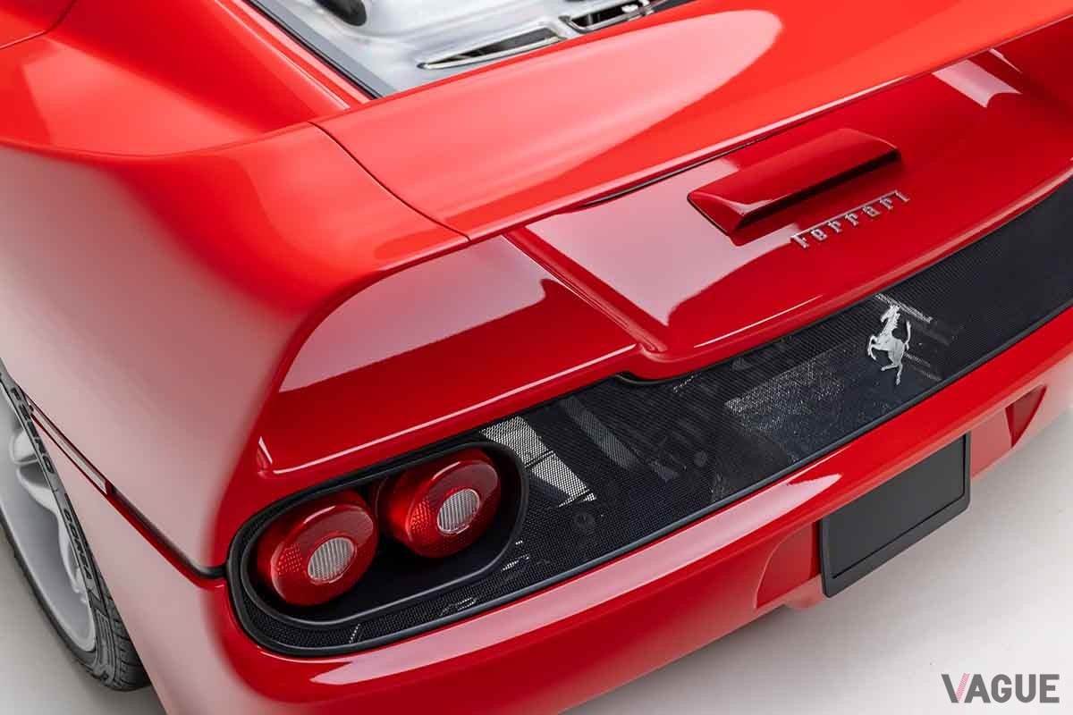 2026年も高値安定!? 31年前の「特別なフェラーリ」がオークションに登場 走行距離1.3万キロの極上「F50」の気になる落札予想価格とは |  VAGUE(ヴァーグ)
