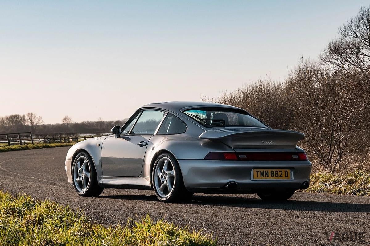 オークションに出品される予定の1998年式993型ポルシェ「991ターボ」(c)BROAD ARROW Auctions