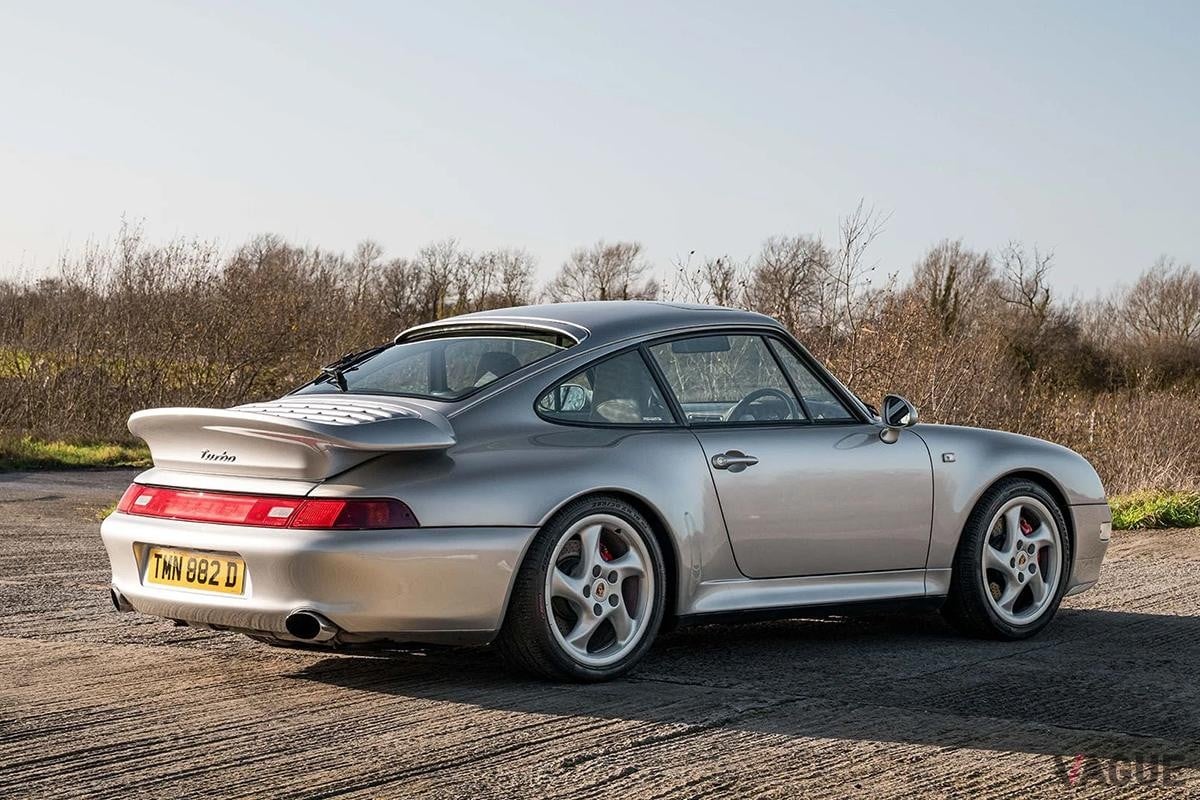 オークションに出品される予定の1998年式993型ポルシェ「991ターボ」(c)BROAD ARROW Auctions