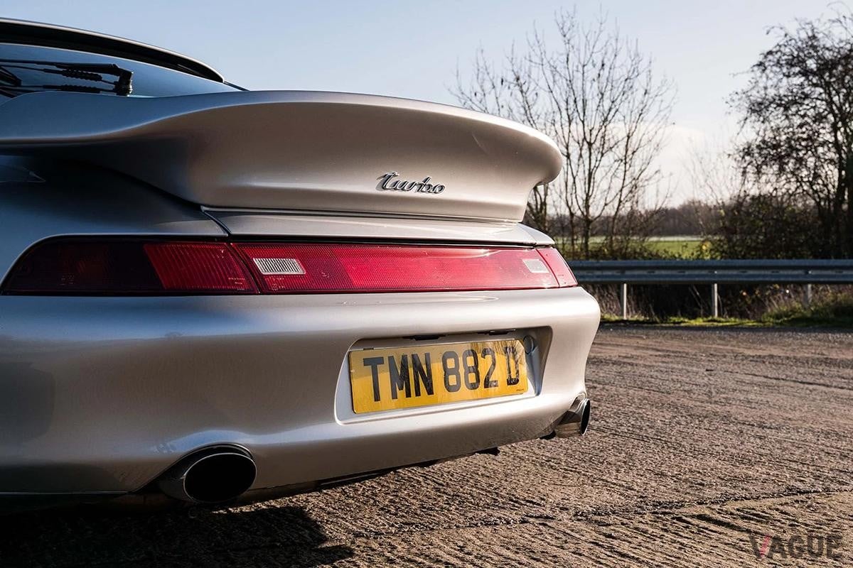 オークションに出品される予定の1998年式993型ポルシェ「991ターボ」(c)BROAD ARROW Auctions