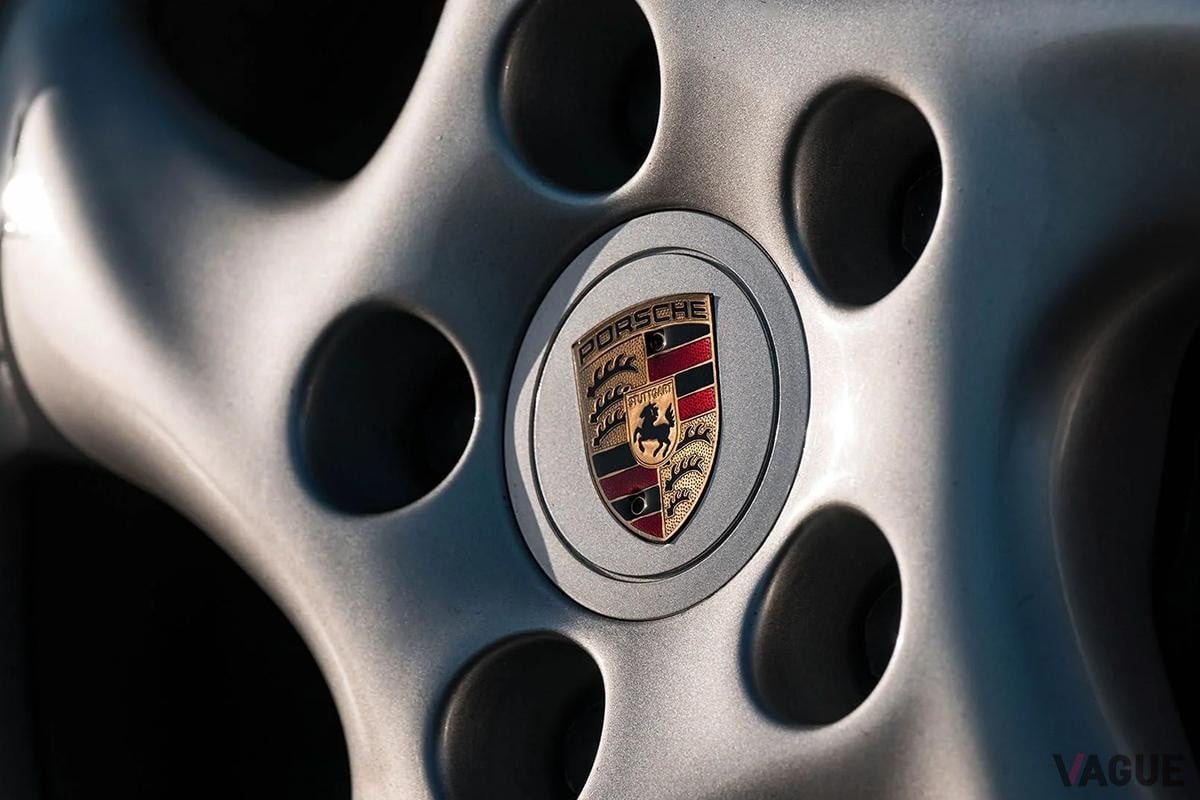 オークションに出品される予定の1998年式993型ポルシェ「991ターボ」(c)BROAD ARROW Auctions