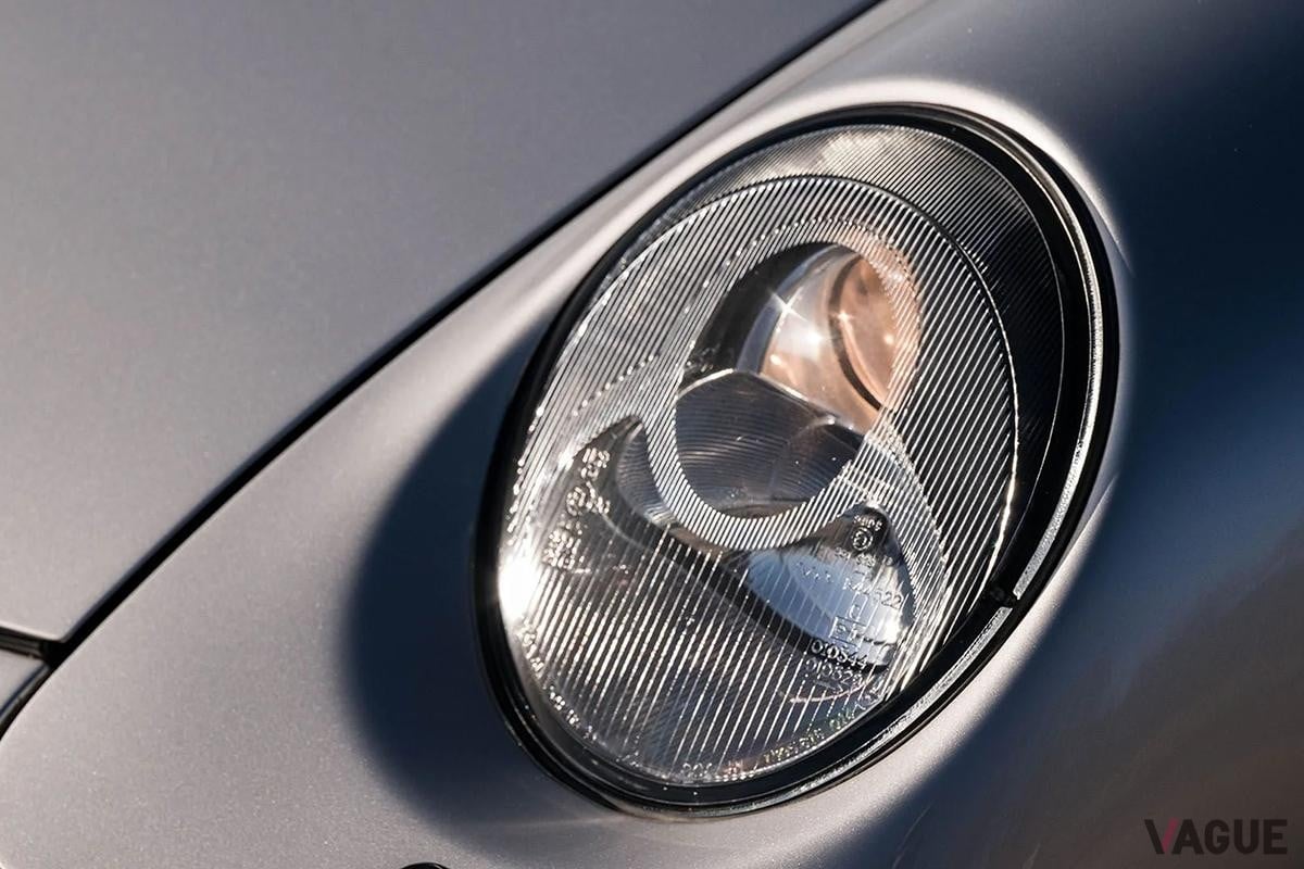 オークションに出品される予定の1998年式993型ポルシェ「991ターボ」(c)BROAD ARROW Auctions