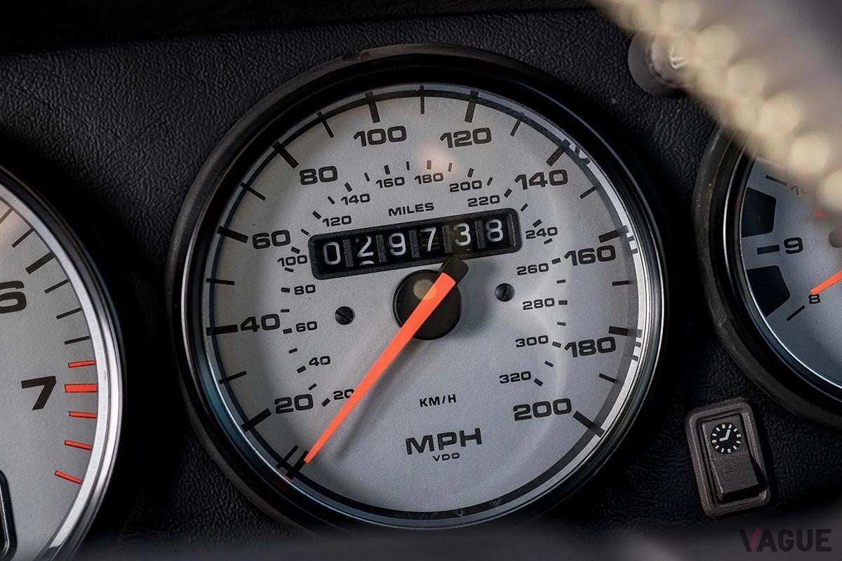 オークションに出品される予定の1998年式993型ポルシェ「991ターボ」(c)BROAD ARROW Auctions