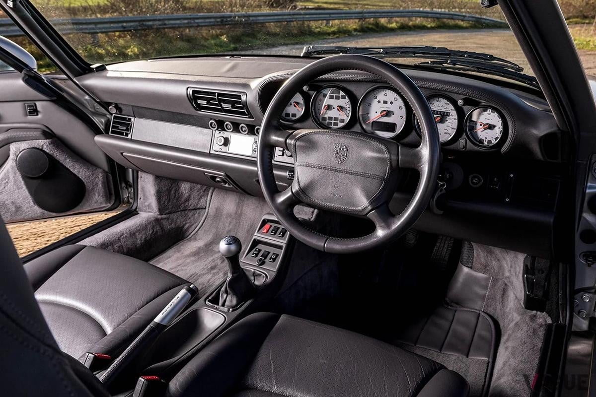 オークションに出品される予定の1998年式993型ポルシェ「991ターボ」(c)BROAD ARROW Auctions