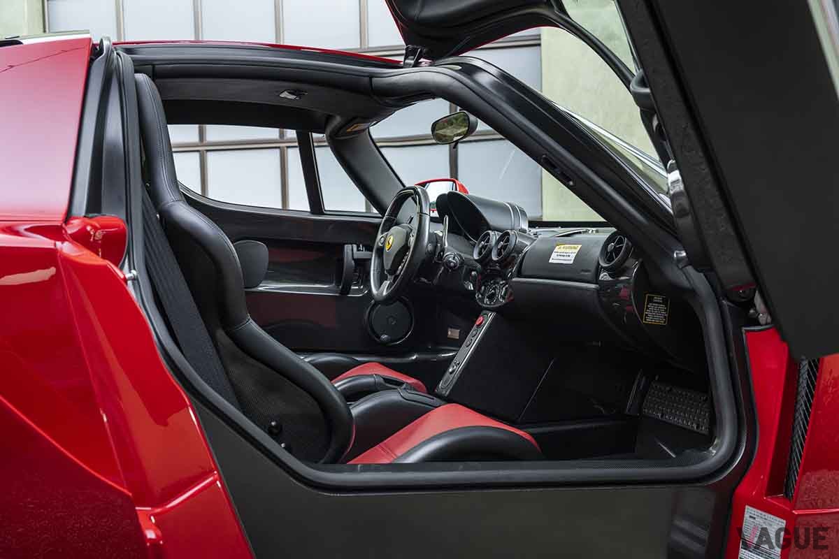 オークションに出品予定の2003年式フェラーリ「エンツォ」Robin Adams(c)2025 Courtesy of RM　Sotheby's