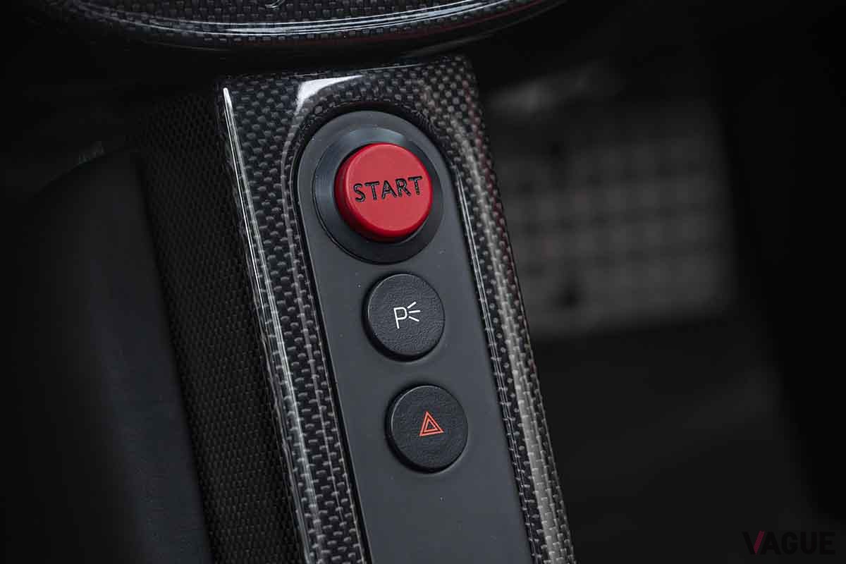 オークションに出品予定の2003年式フェラーリ「エンツォ」Robin Adams(c)2025 Courtesy of RM　Sotheby's