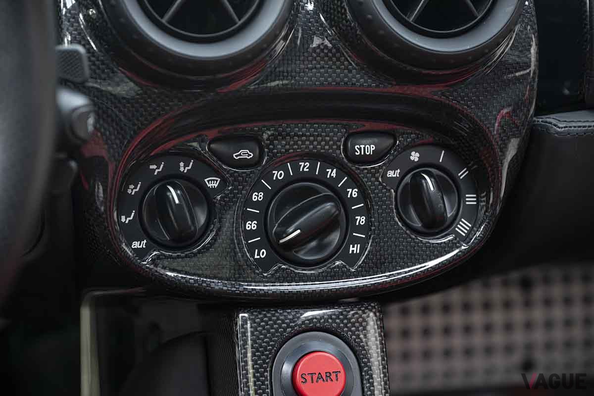 オークションに出品予定の2003年式フェラーリ「エンツォ」Robin Adams(c)2025 Courtesy of RM　Sotheby's