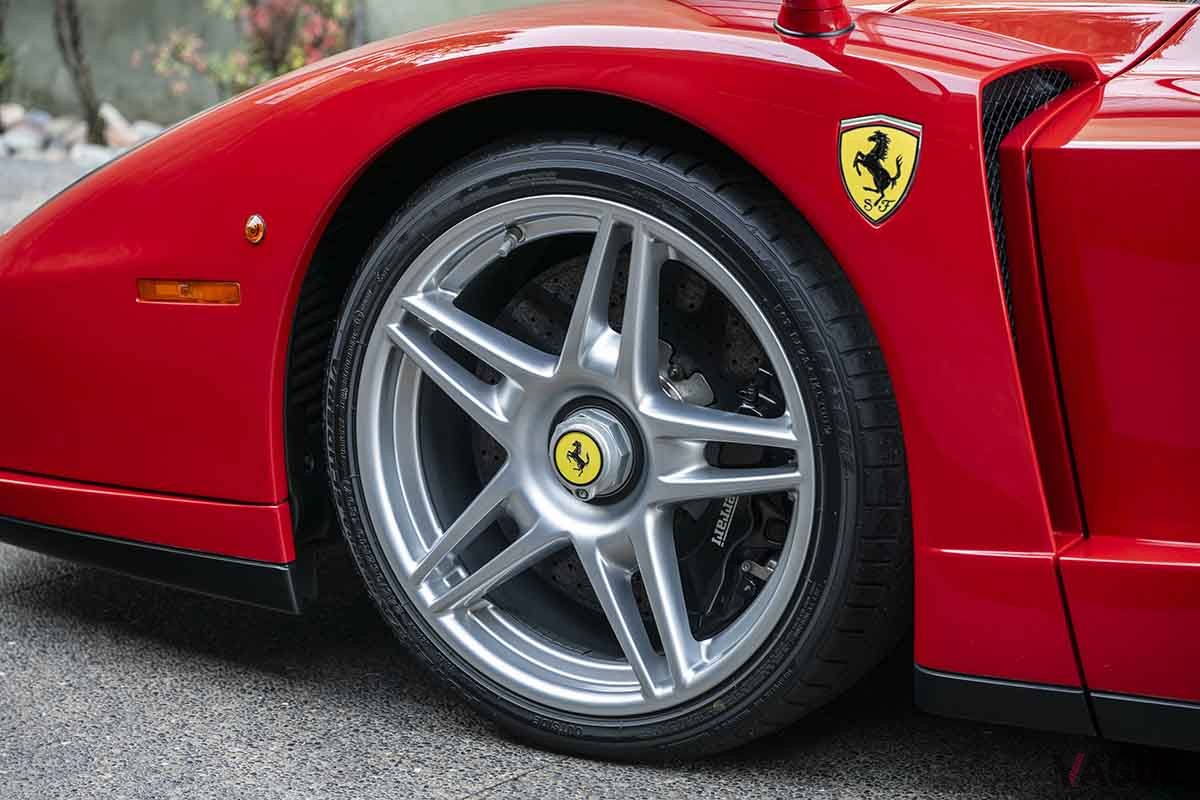 オークションに出品予定の2003年式フェラーリ「エンツォ」Robin Adams(c)2025 Courtesy of RM　Sotheby's