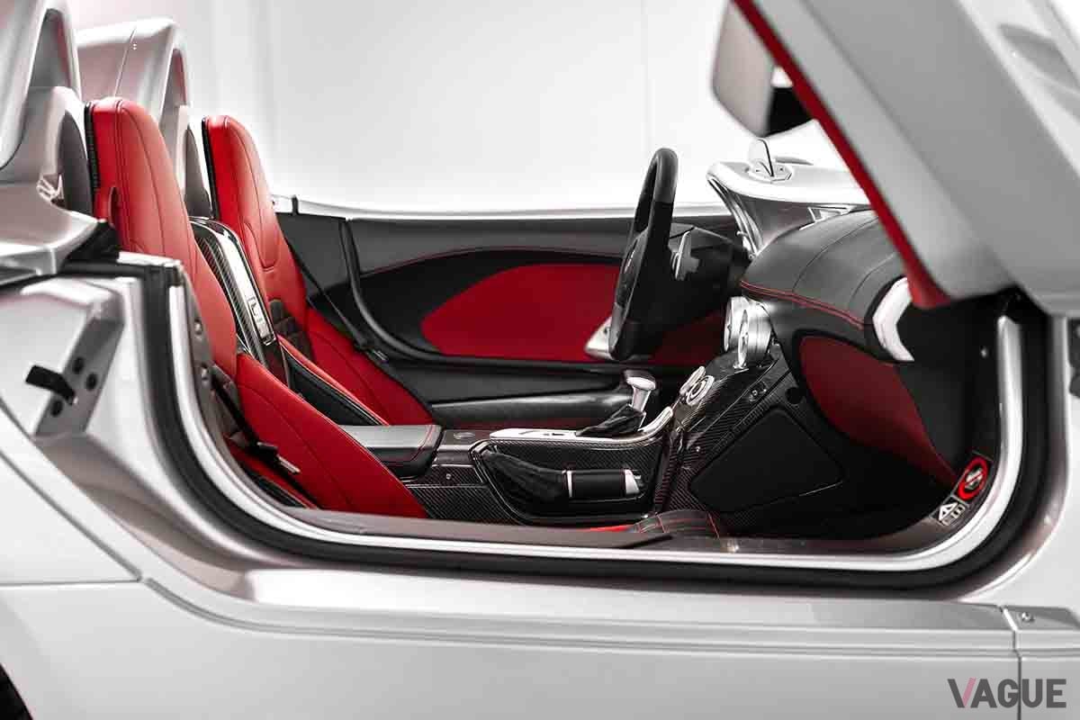 オークションに出品され落札された2009年式メルセデス・ベンツ「SLRマクラーレン・スターリング・モス」Alexandre Canale(c)2025 Courtesy of RM Sotheby's