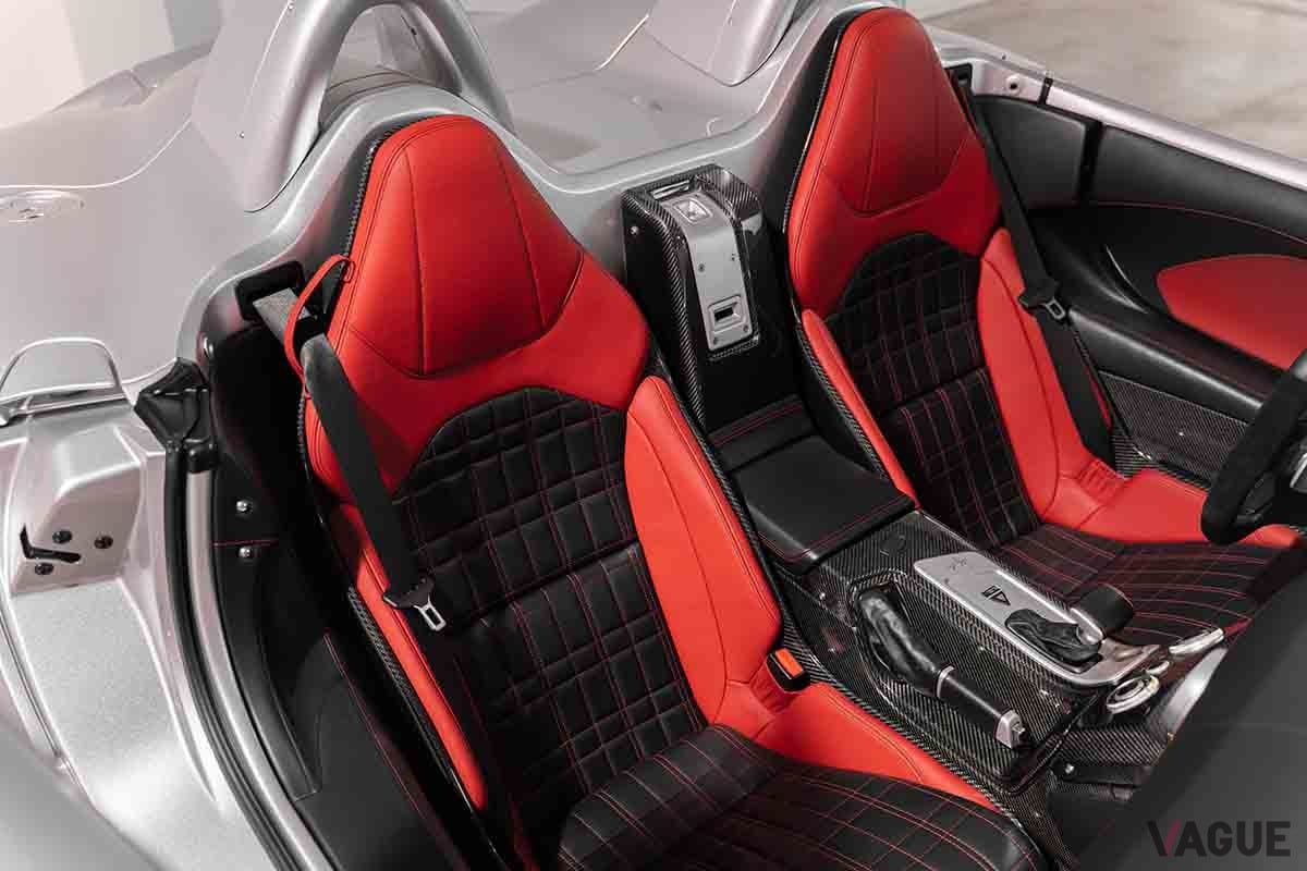 オークションに出品され落札された2009年式メルセデス・ベンツ「SLRマクラーレン・スターリング・モス」Alexandre Canale(c)2025 Courtesy of RM Sotheby's